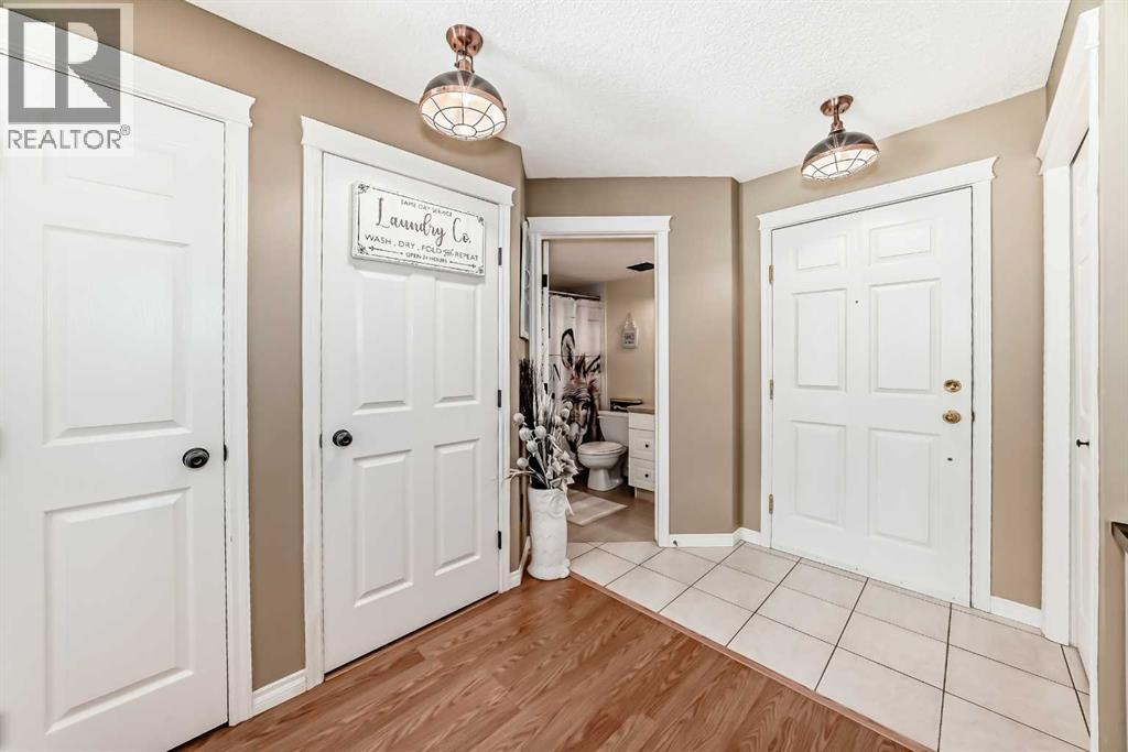 Single Family House for Sale in   Hunterview Drive NW Huntington Hills Calgary 