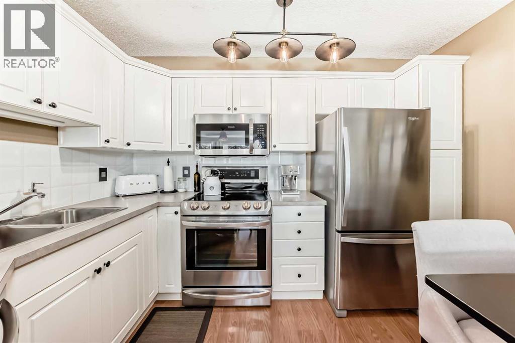 Single Family House for Sale in   Hunterview Drive NW Huntington Hills Calgary 