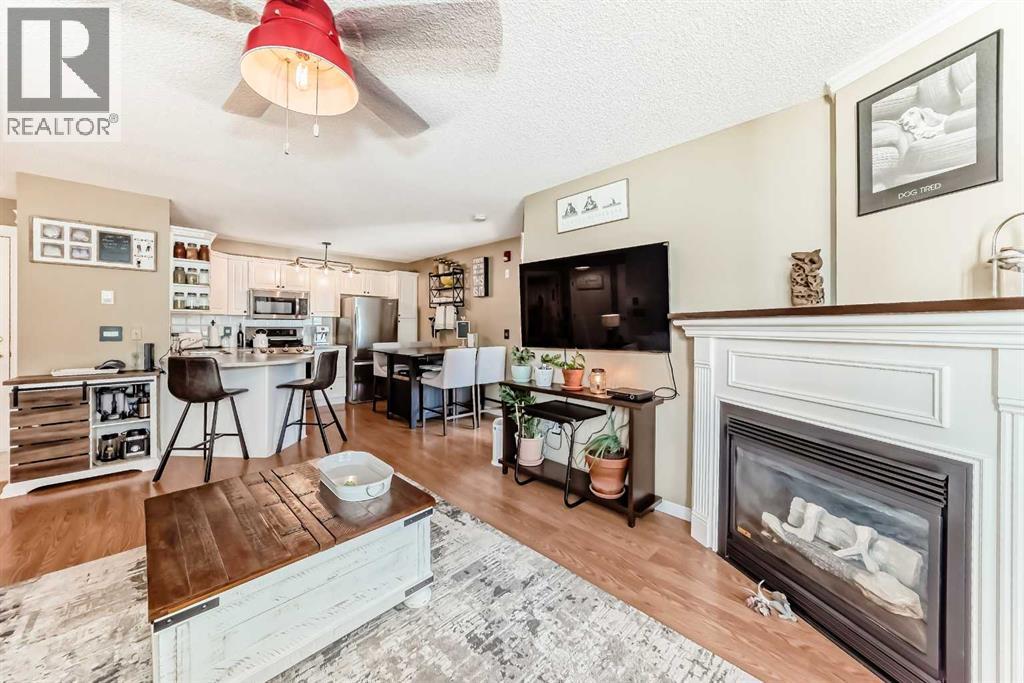 Single Family House for Sale in   Hunterview Drive NW Huntington Hills Calgary 
