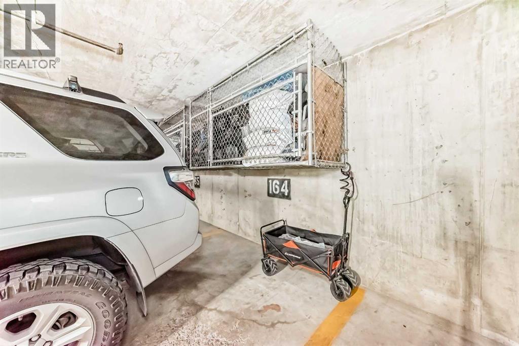 Single Family House for Sale in   Hunterview Drive NW Huntington Hills Calgary 