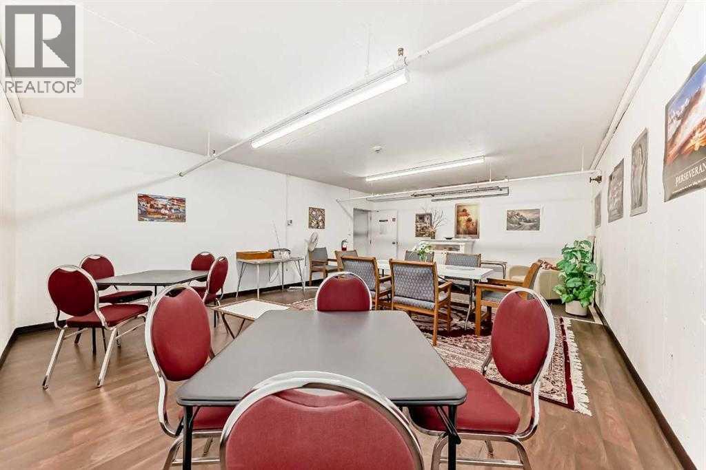 Single Family House for Sale in   Hunterview Drive NW Huntington Hills Calgary 