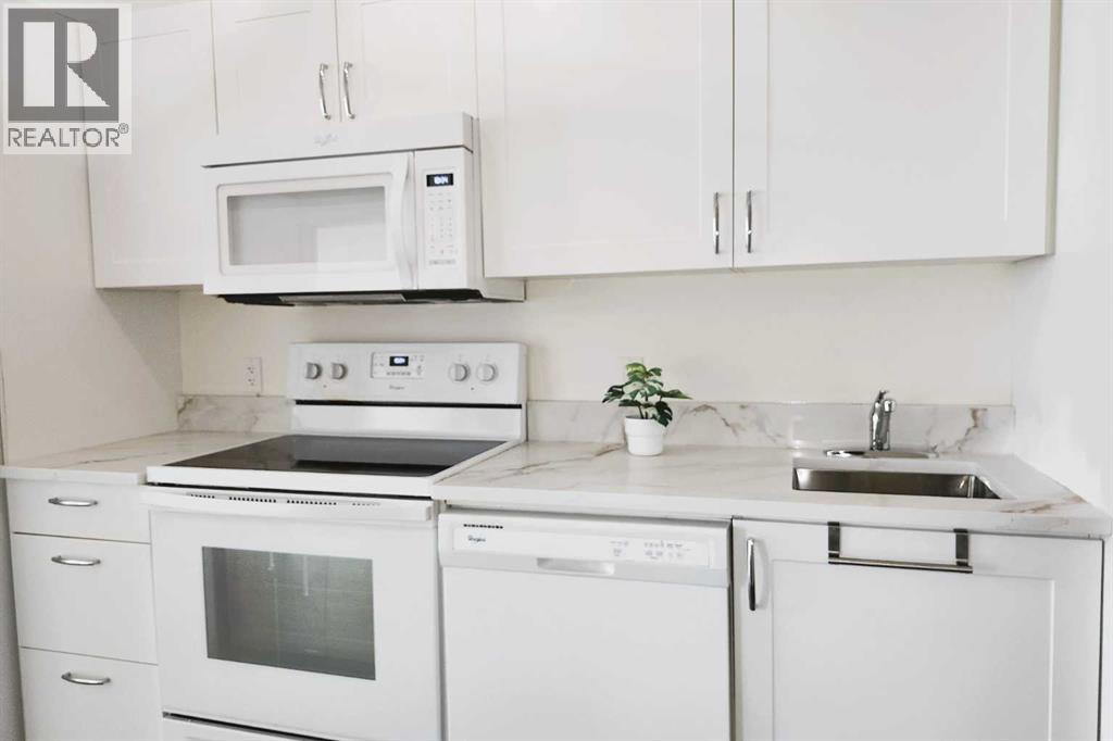 Single Family House for Sale in   Brentwood Common NW Brentwood Calgary 