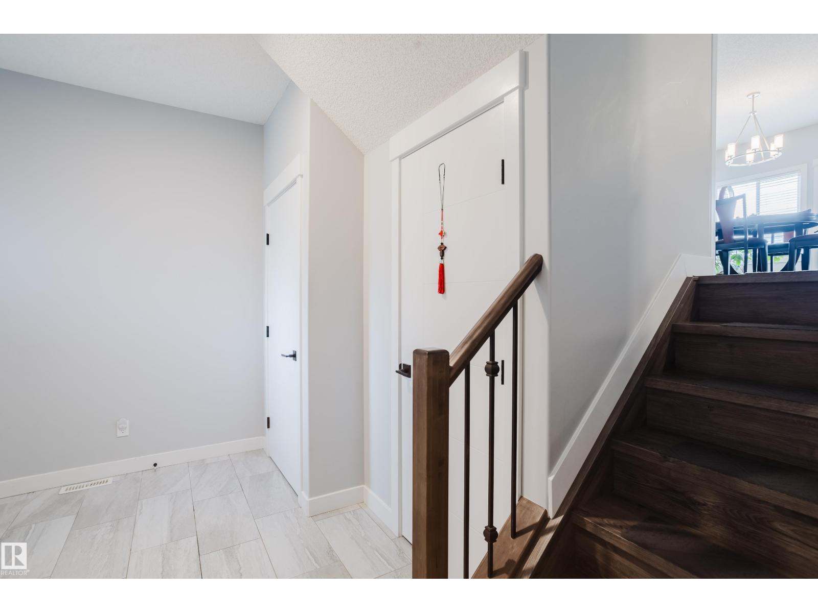 Photo 3 of 8147 226 St Nw, Edmonton AB