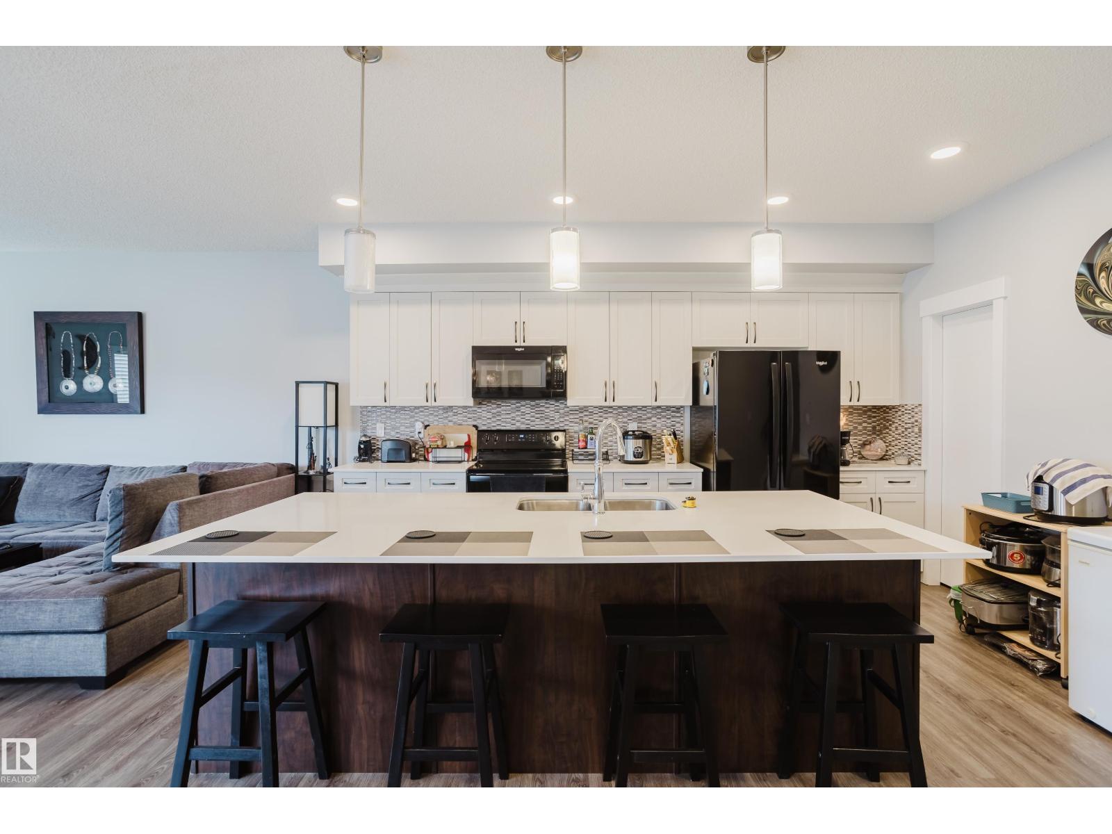 Photo 4 of 8147 226 St Nw, Edmonton AB