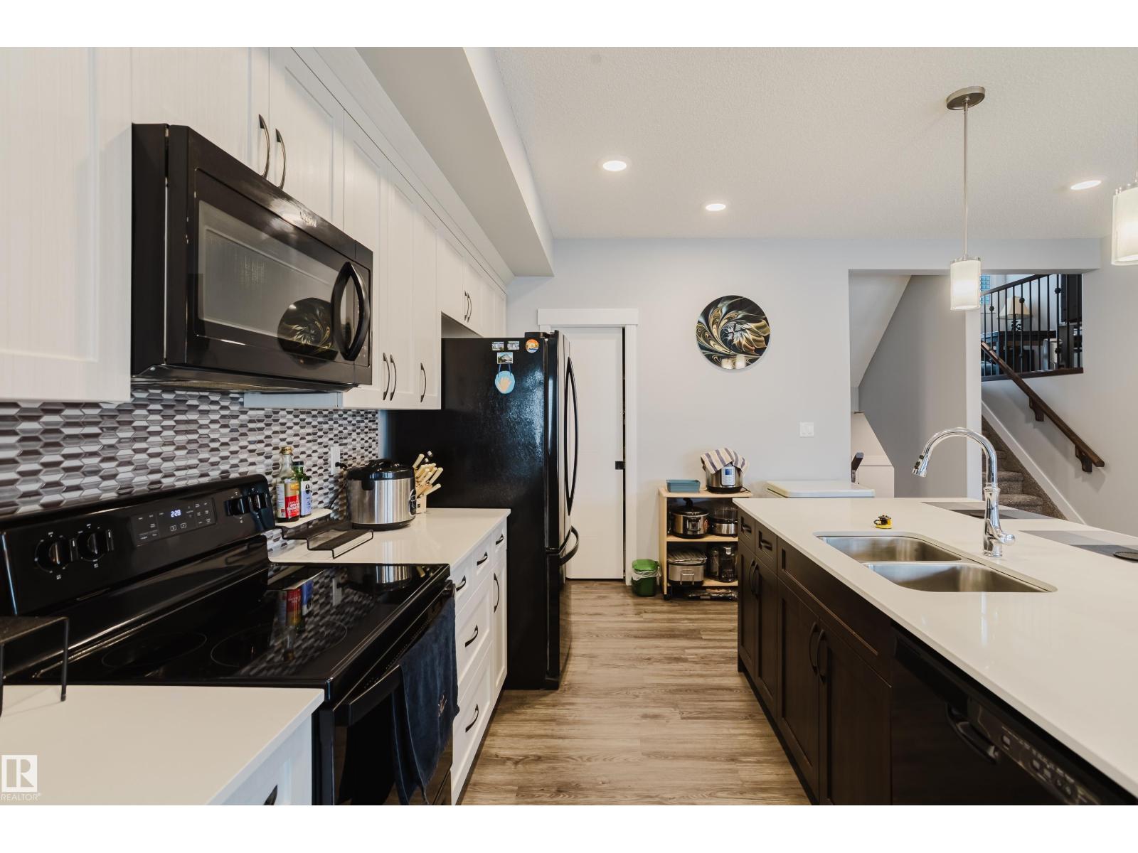 Photo 6 of 8147 226 St Nw, Edmonton AB