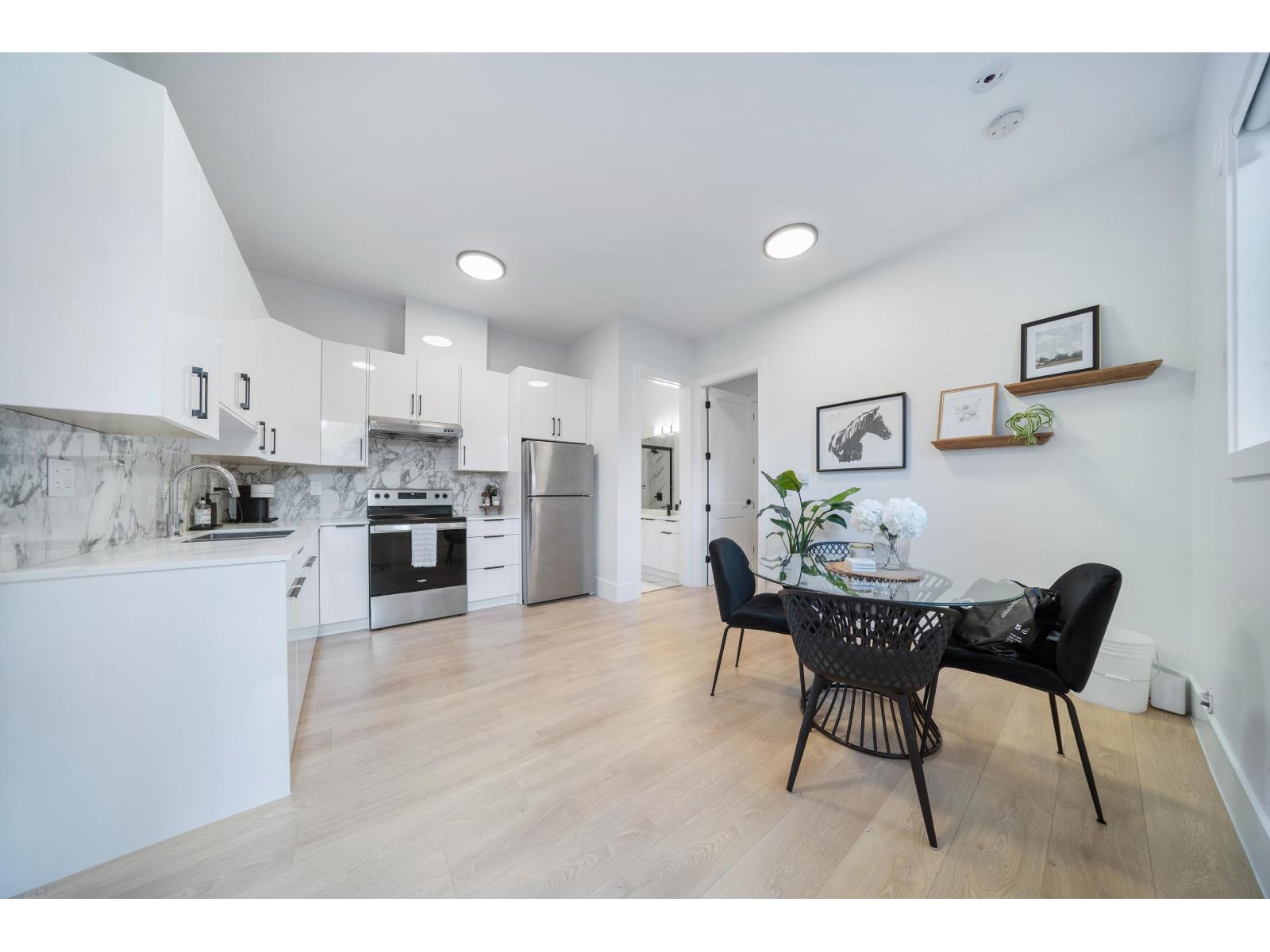 Photo 27 of 14022 20 A Avenue, Surrey BC