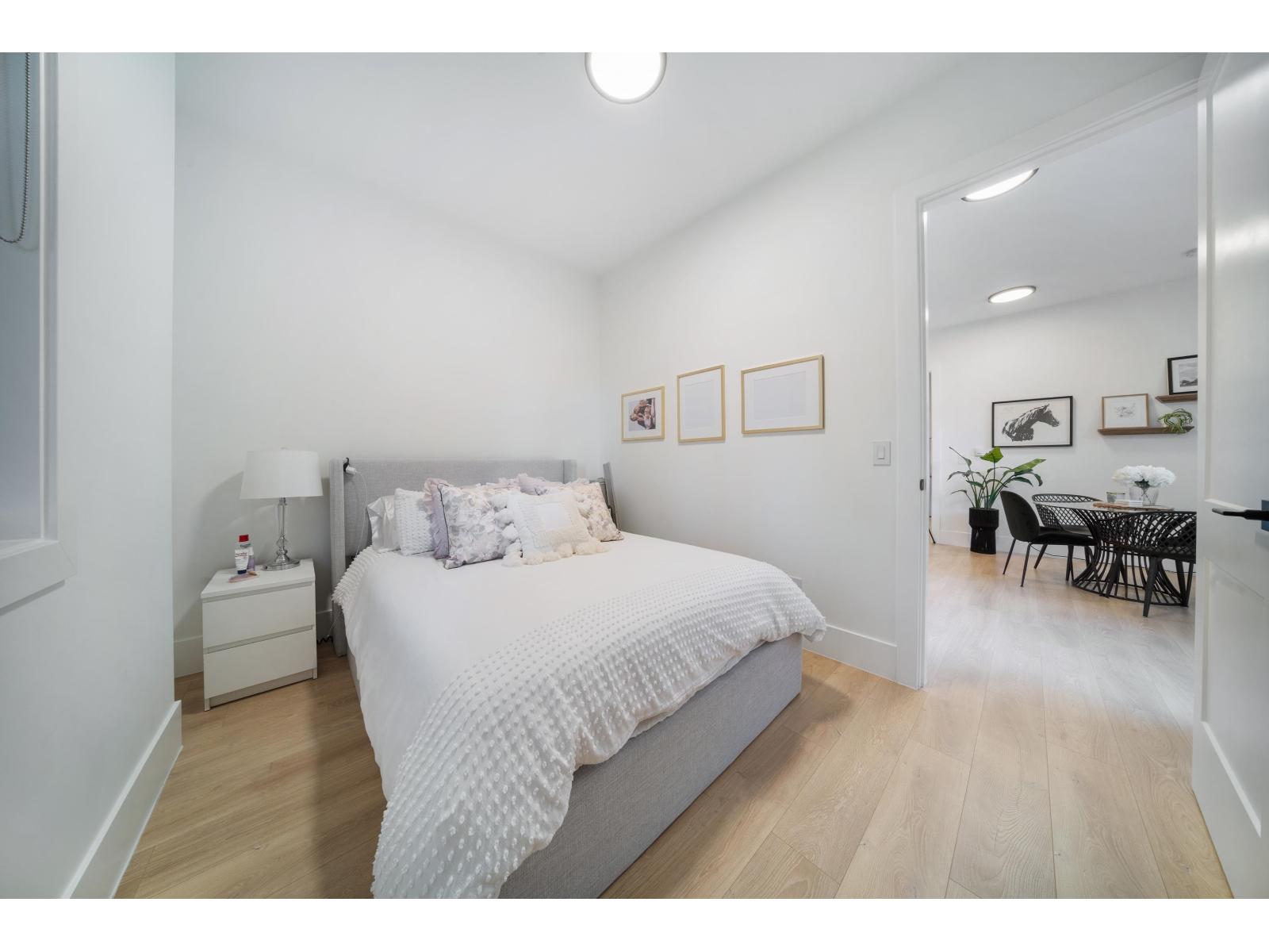 Photo 28 of 14022 20 A Avenue, Surrey BC