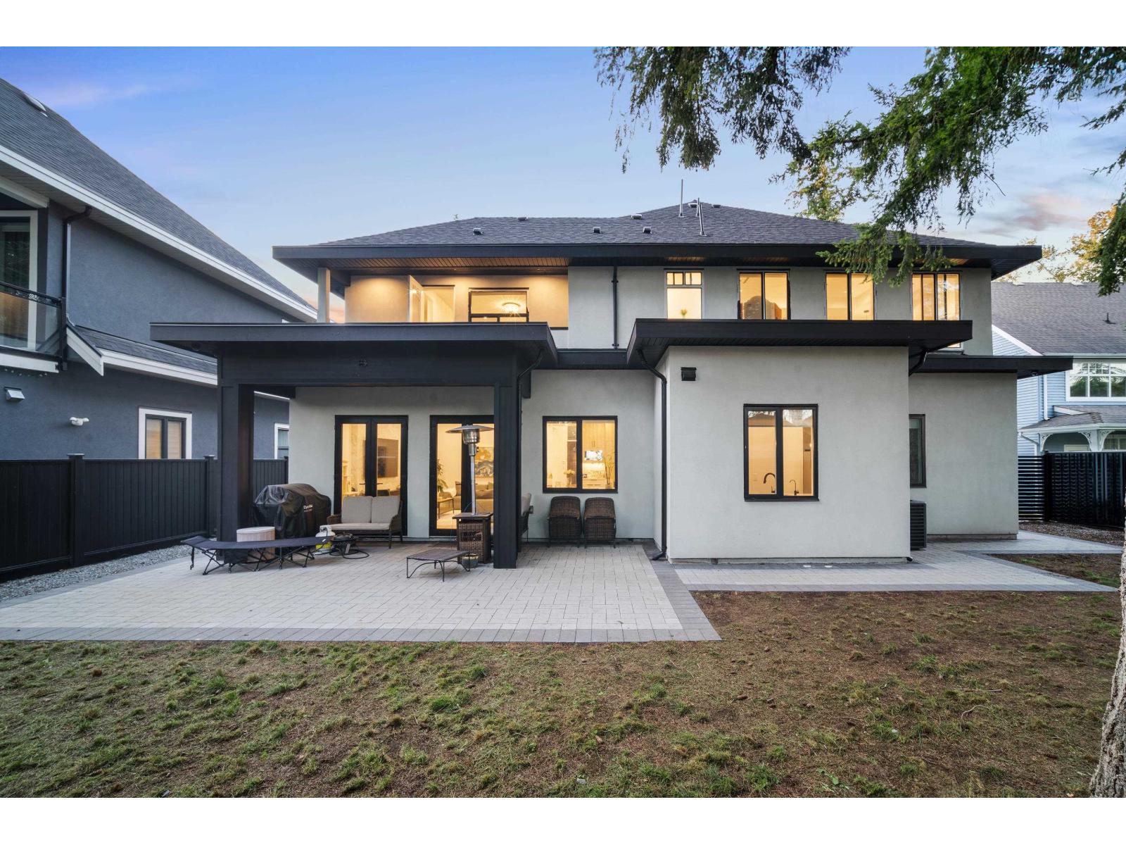 Photo 32 of 14022 20 A Avenue, Surrey BC