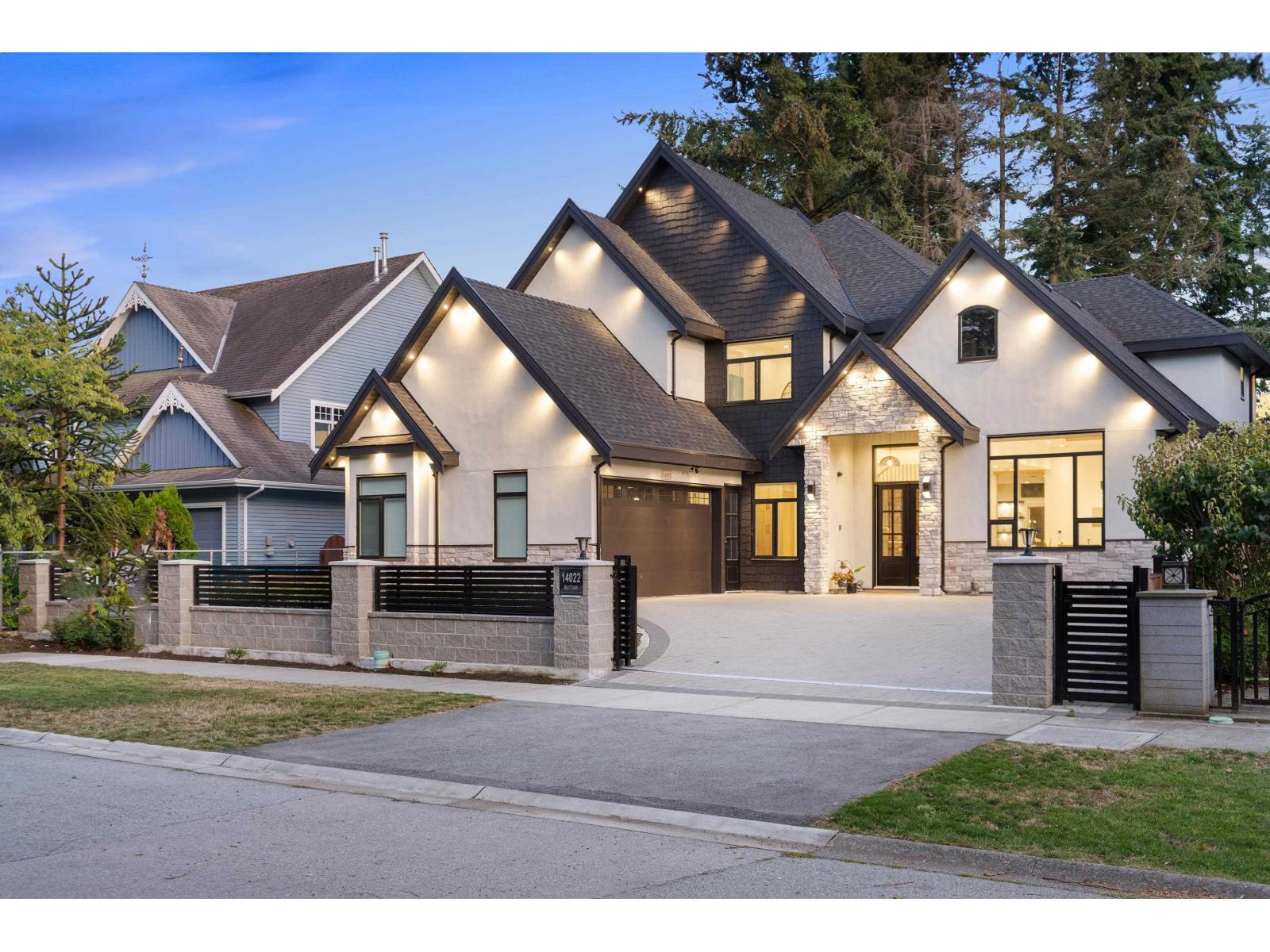 Photo 33 of 14022 20 A Avenue, Surrey BC
