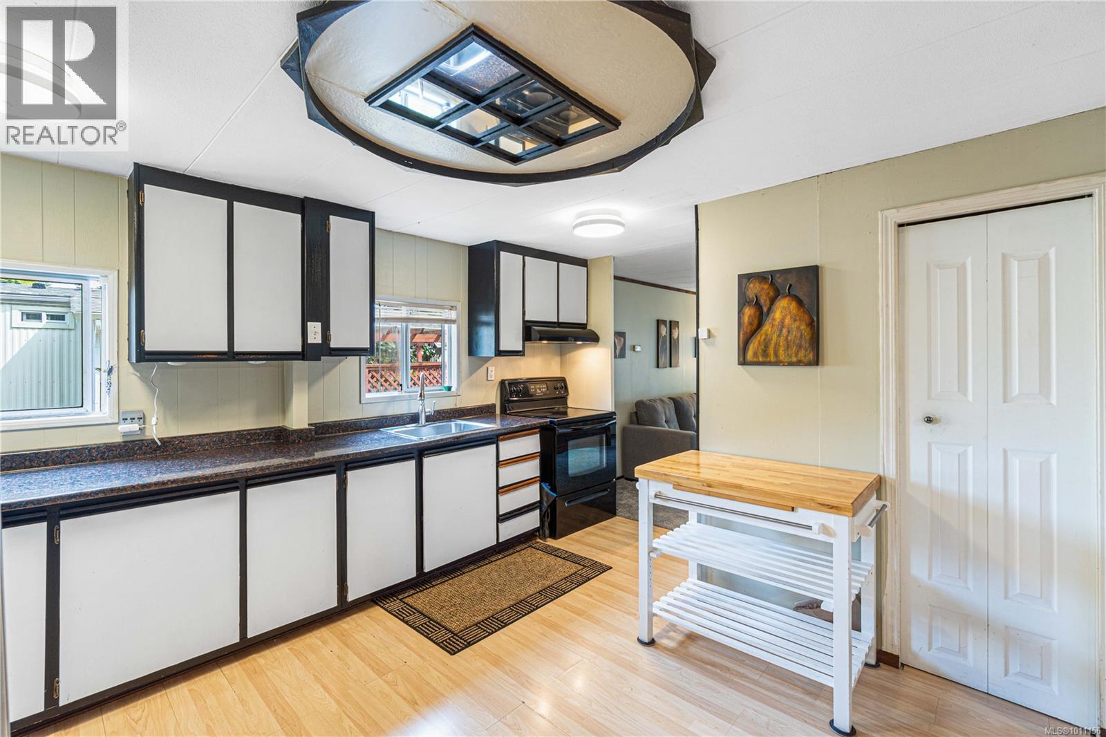 Photo 8 of B 1359 Cranberry Ave, Nanaimo BC