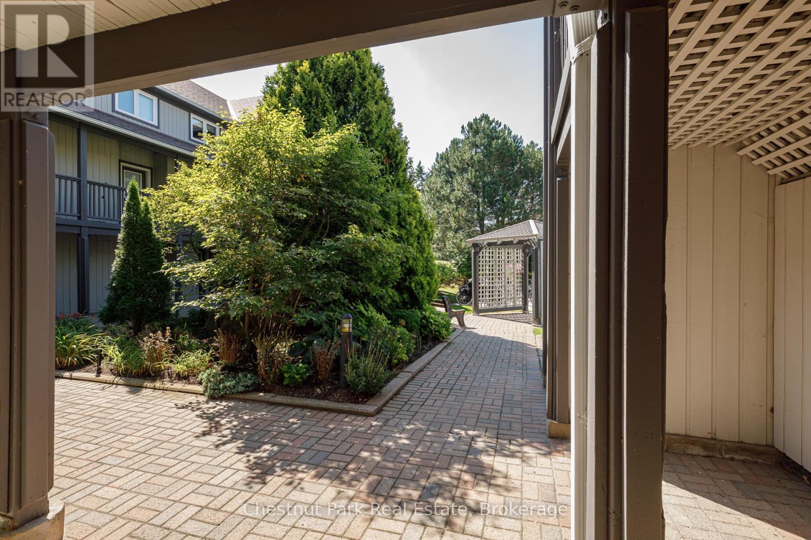 Photo 10 of 701 Johnston Park Avenue, Collingwood ON