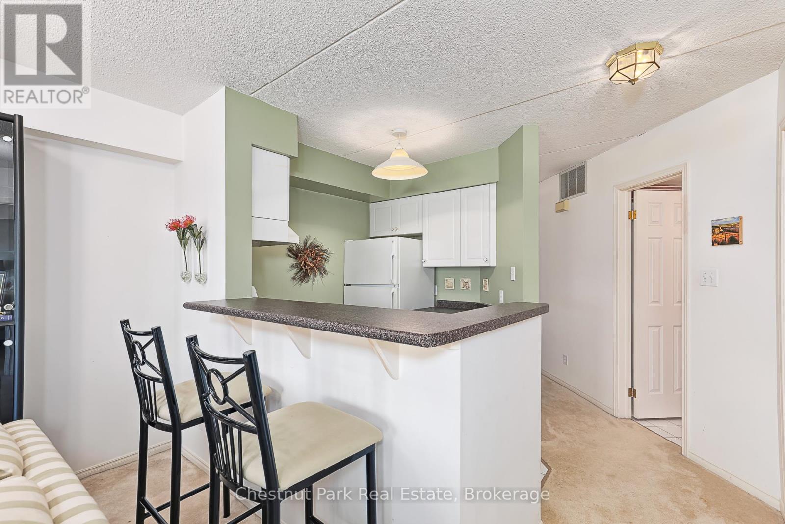 Photo 16 of 701 Johnston Park Avenue, Collingwood ON