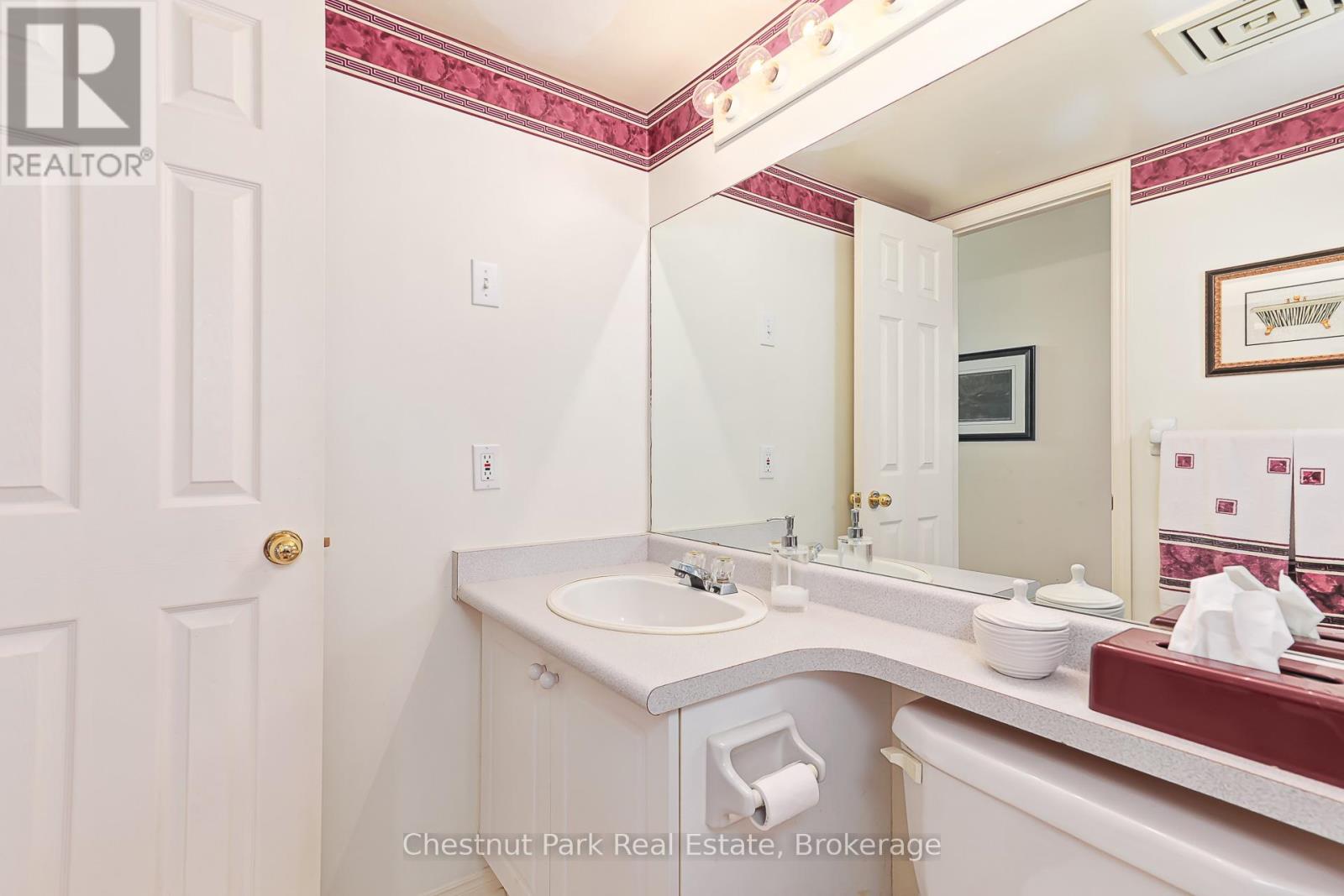 Photo 29 of 701 Johnston Park Avenue, Collingwood ON