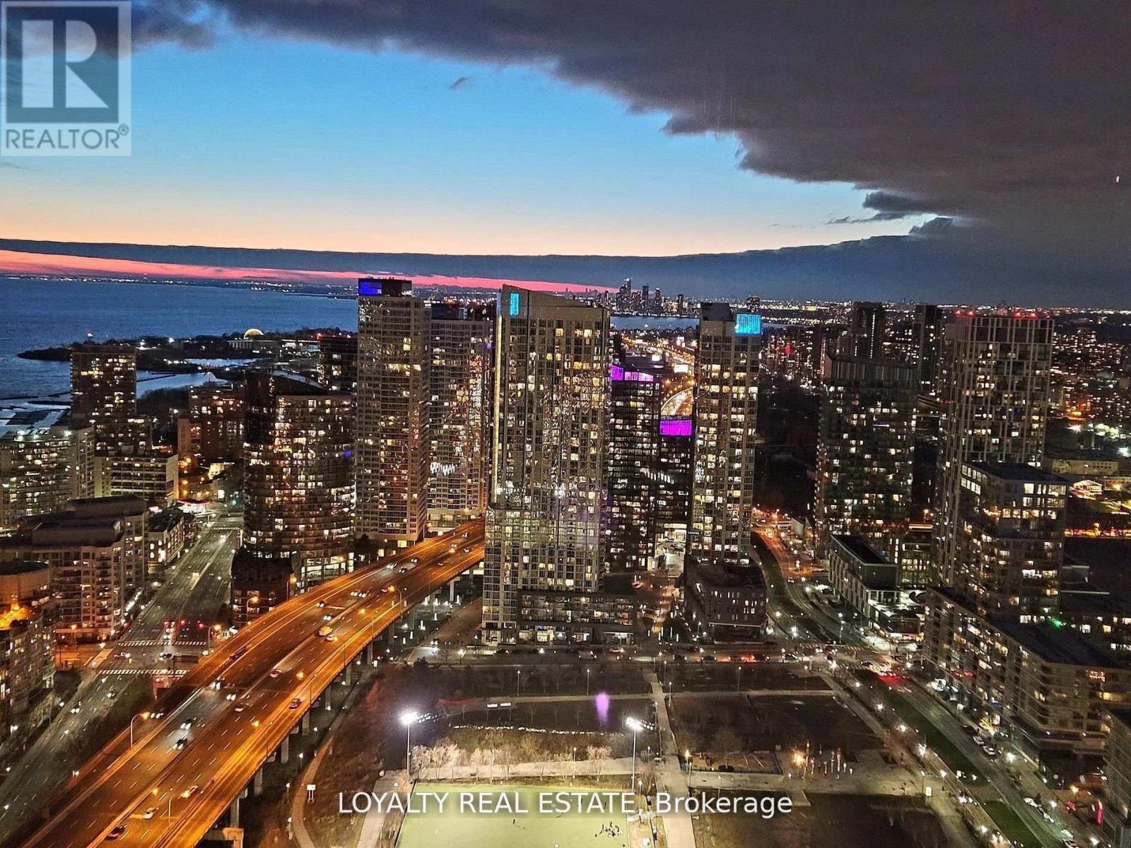 Photo 2 of 5203 11 Brunel Court, Toronto ON