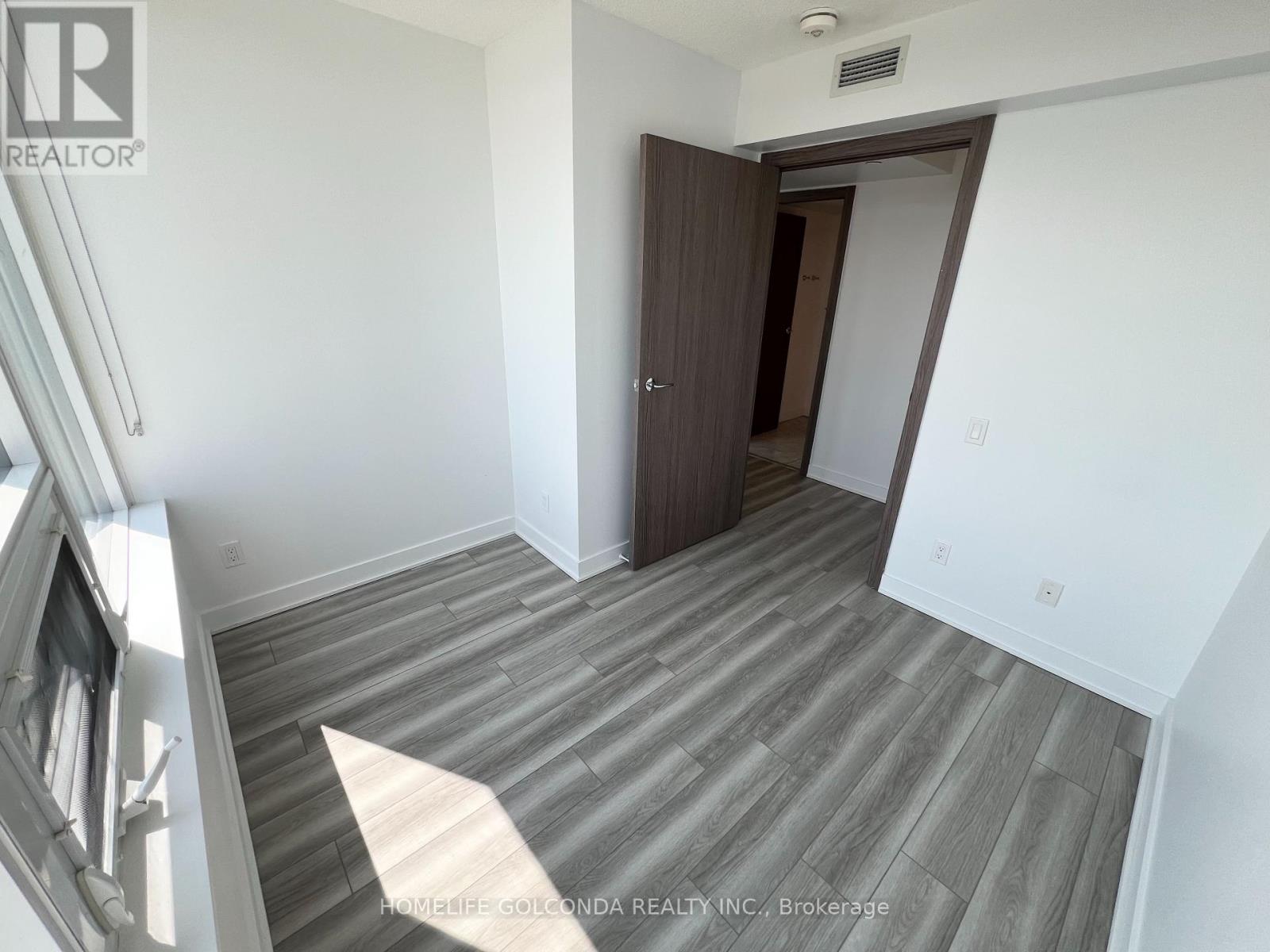 Photo 20 of 2515 17 Bathurst Street, Toronto ON