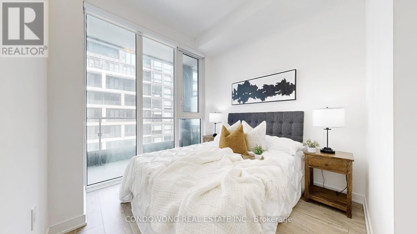 Photo 6 of 1545 135 Lower Sherbourne Street, Toronto ON