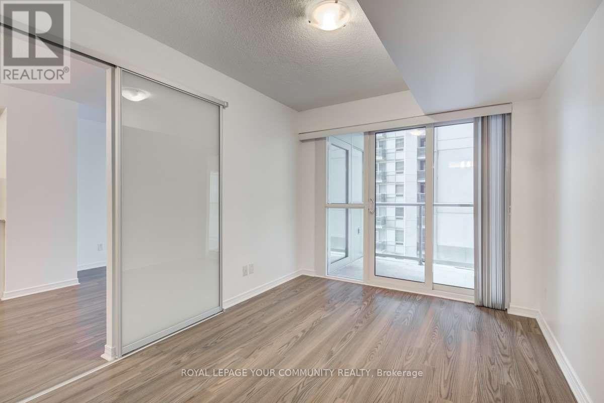 Photo 3 of 421 352 Front Street W, Toronto ON