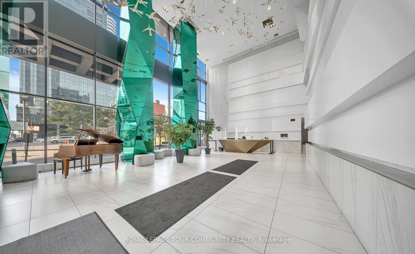 Photo 27 of 421 352 Front Street W, Toronto ON