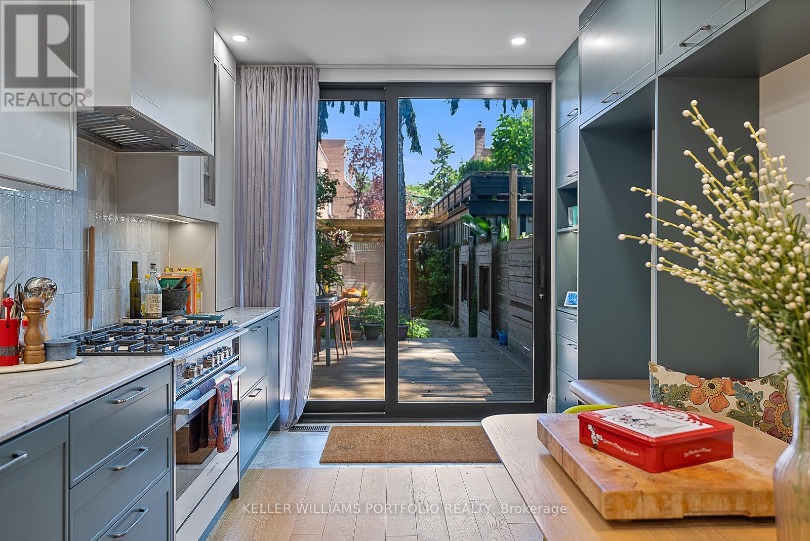 Photo 12 of 493 Sackville Street, Toronto ON