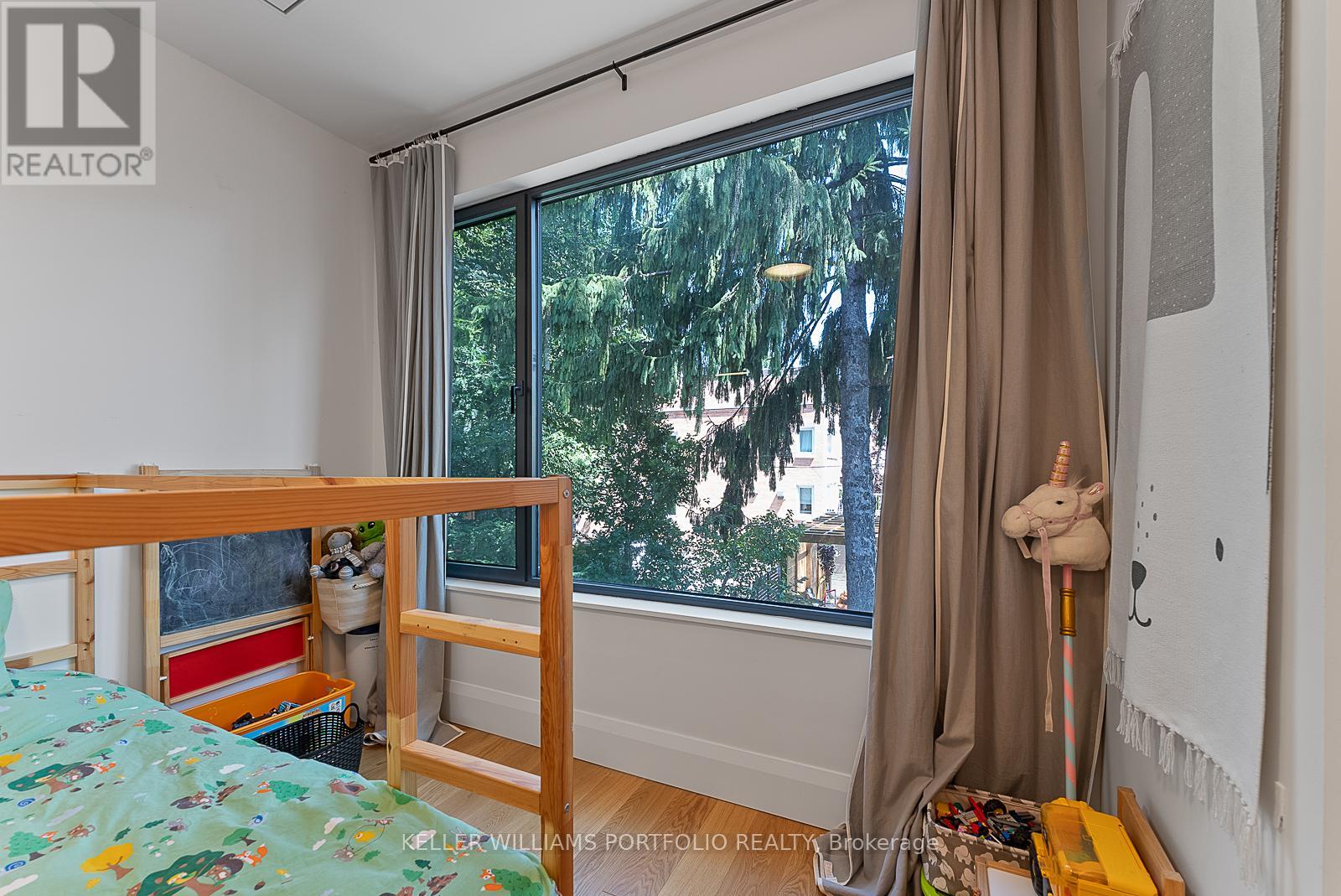 Photo 18 of 493 Sackville Street, Toronto ON