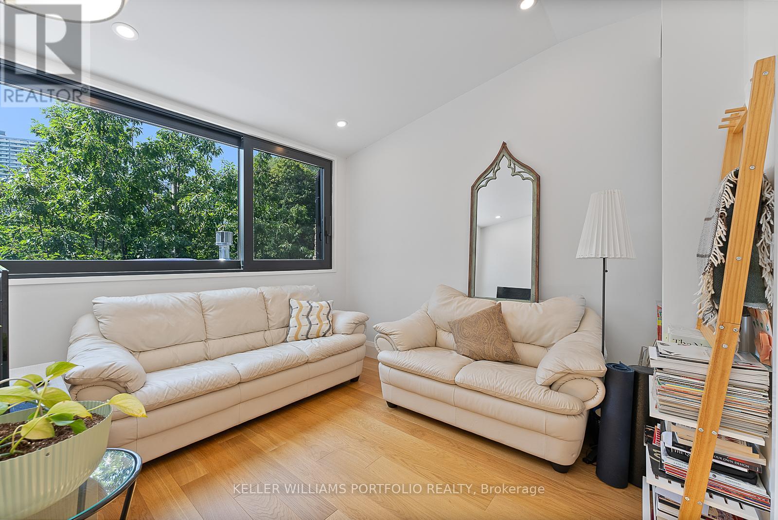 Photo 32 of 493 Sackville Street, Toronto ON
