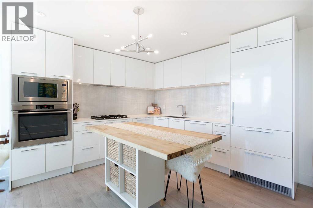 Single Family House for Sale in    Avenue SW Beltline Calgary 