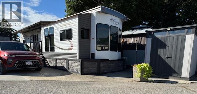 #512-415 Commonwealth Road, Kelowna