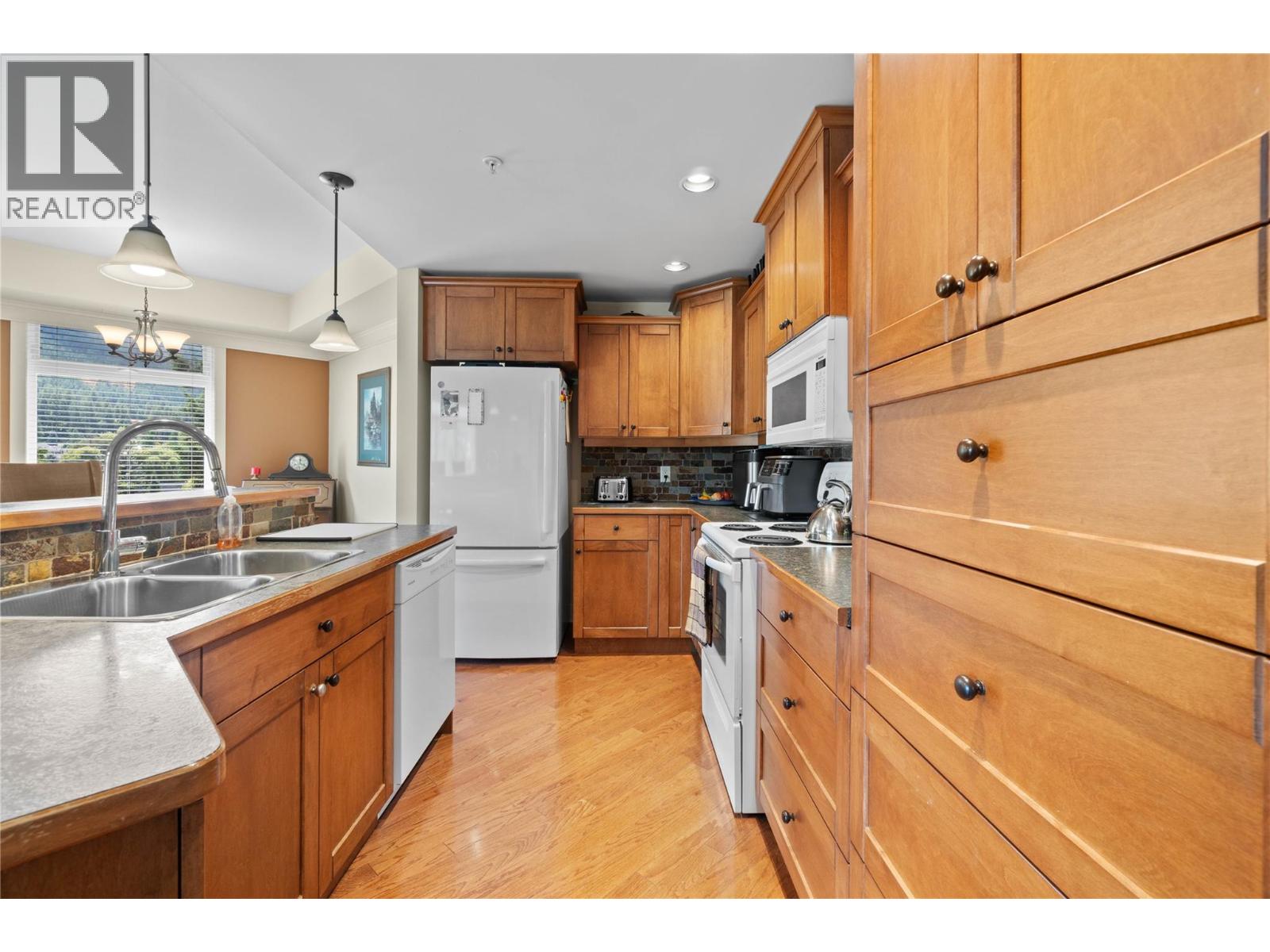 Photo 19 of 611 Shuswap Street Sw Unit 203, Salmon Arm BC