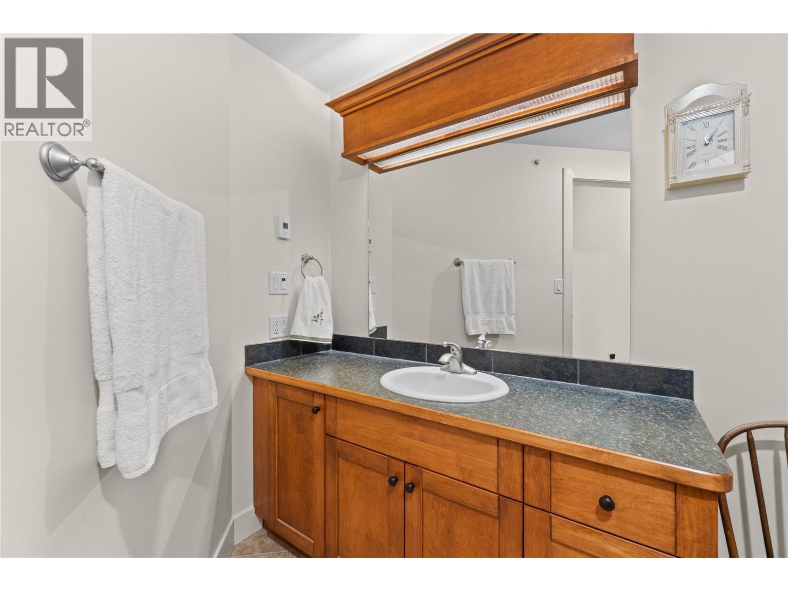 Photo 33 of 611 Shuswap Street Sw Unit 203, Salmon Arm BC