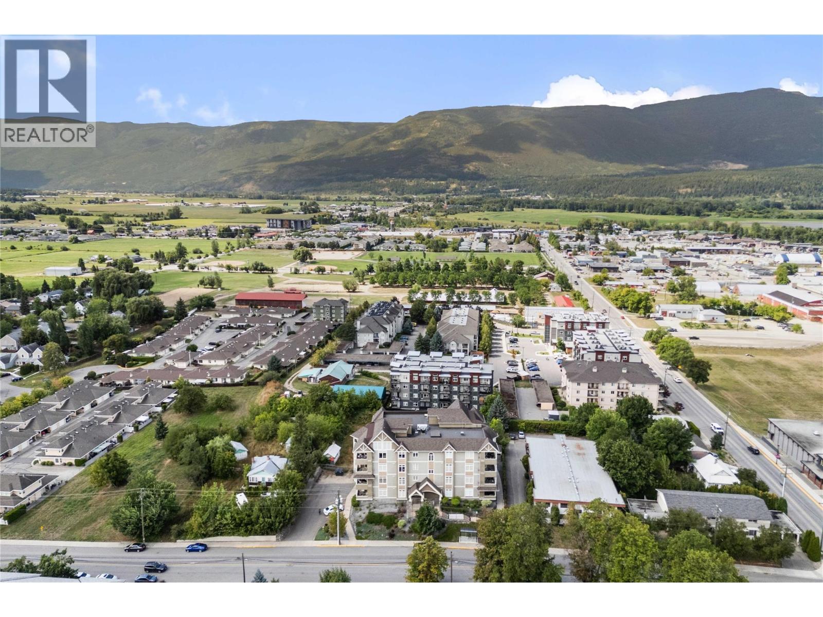 Photo 54 of 611 Shuswap Street Sw Unit 203, Salmon Arm BC