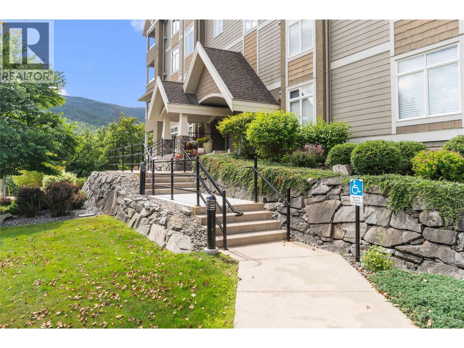 Photo 9 of 611 Shuswap Street Sw Unit 203, Salmon Arm BC