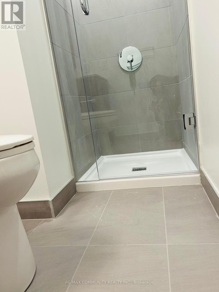 Photo 9 of 5111 7890 Jane Street, Vaughan ON