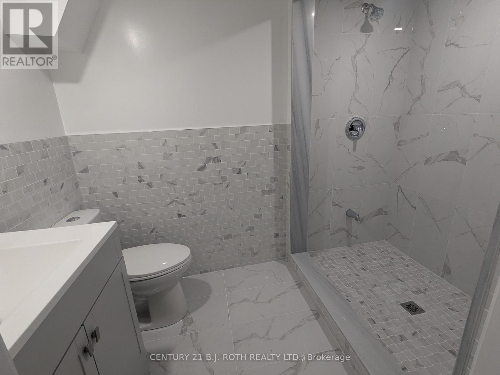 Photo 14 of 756 Hastings Avenue, Innisfil ON