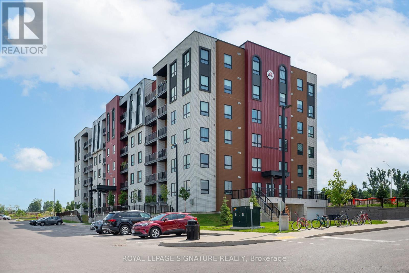 Photo 1 of 508 10 Culinary Lane, Barrie ON