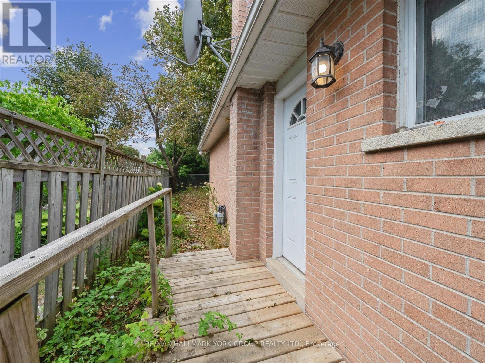 Photo 34 of 6 Glenecho Drive, Barrie ON
