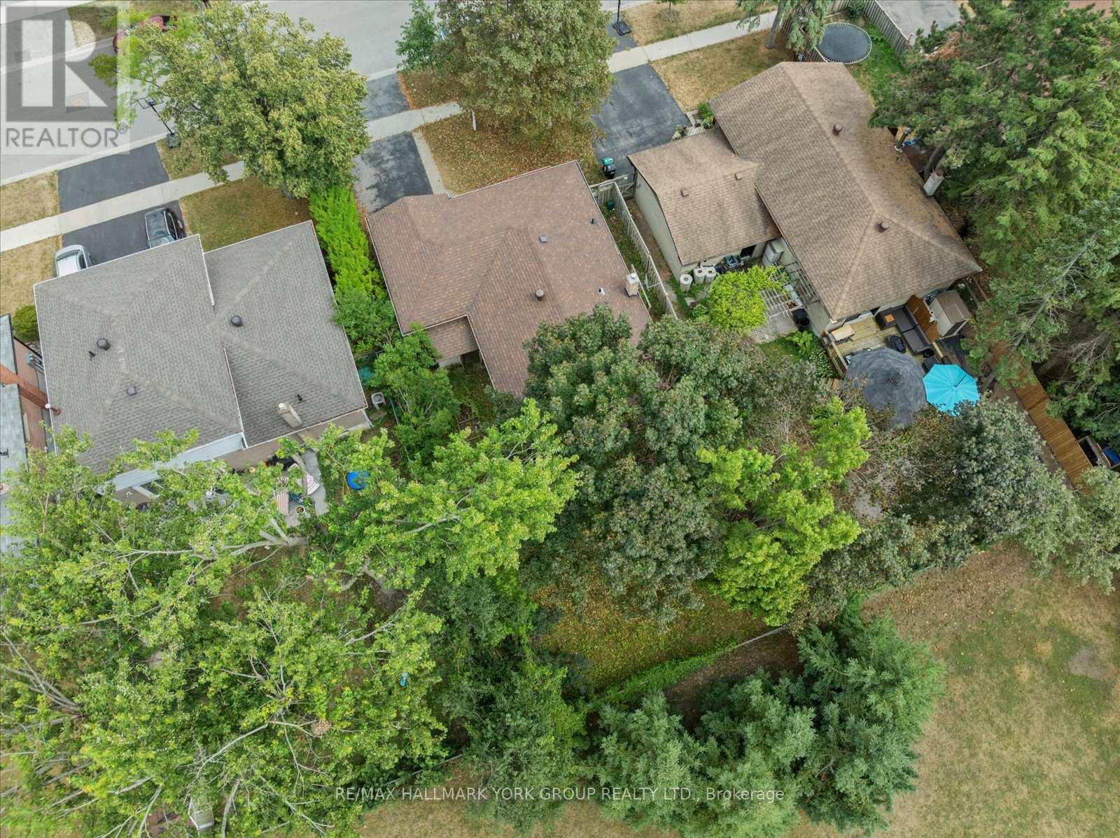 Photo 39 of 6 Glenecho Drive, Barrie ON