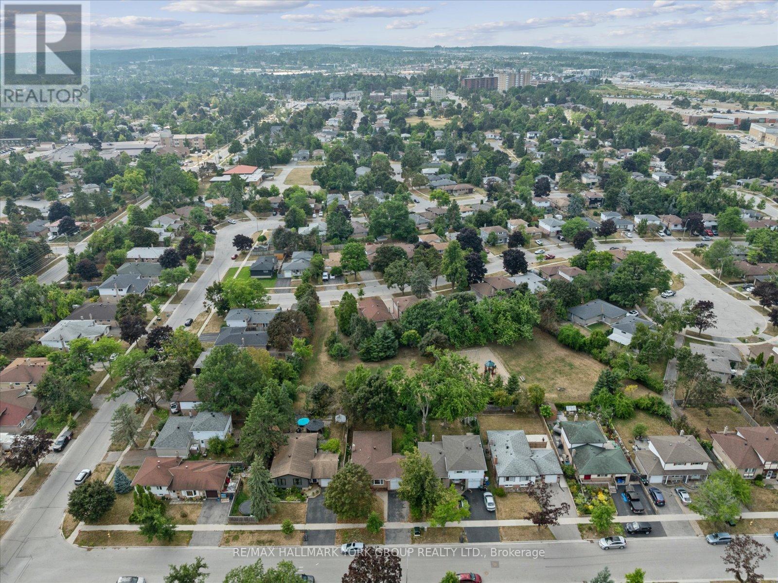 Photo 45 of 6 Glenecho Drive, Barrie ON