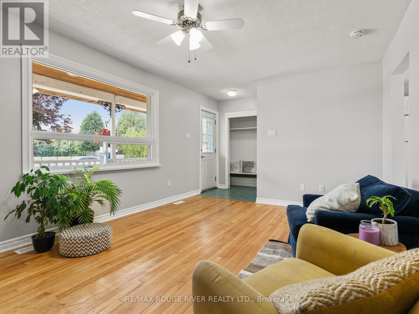 Photo 5 of 412 Alexandria Drive, Cobourg ON