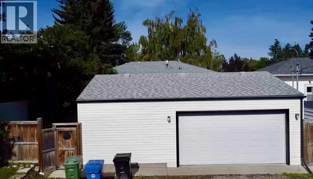 12 45 Street SW, Calgary, Alberta