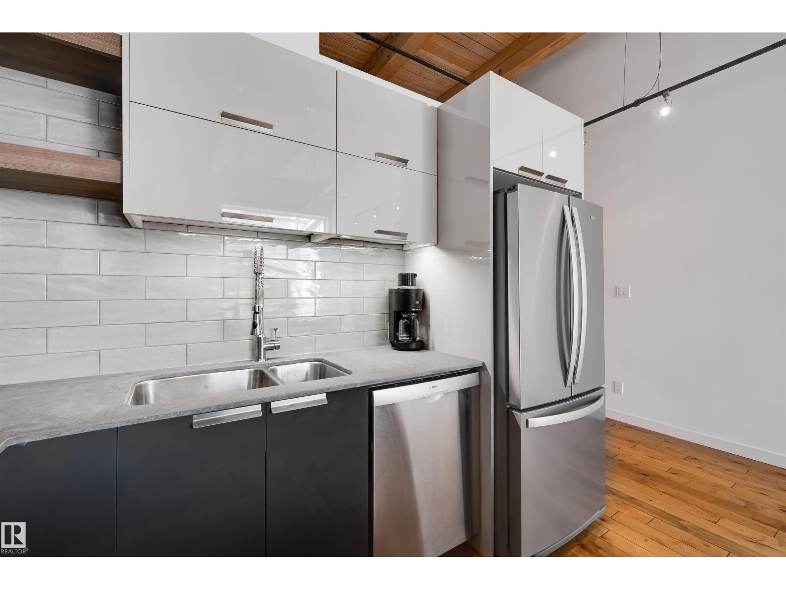 Photo 18 of 104 10309 107 St Nw, Edmonton AB