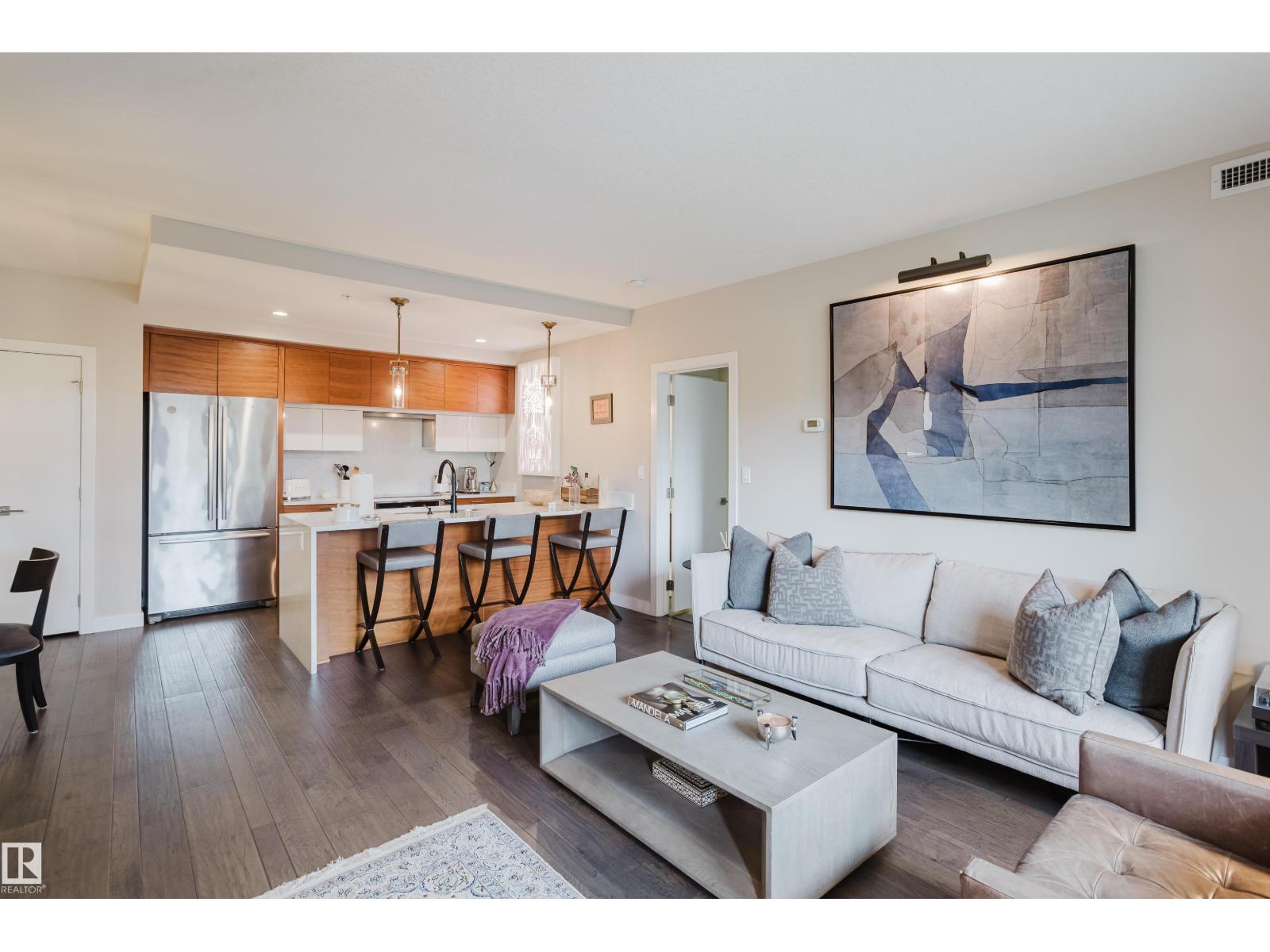 Photo 13 of 204 11710 87 Av Nw, Edmonton AB