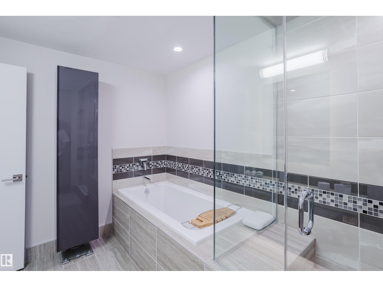 Photo 22 of 204 11710 87 Av Nw, Edmonton AB