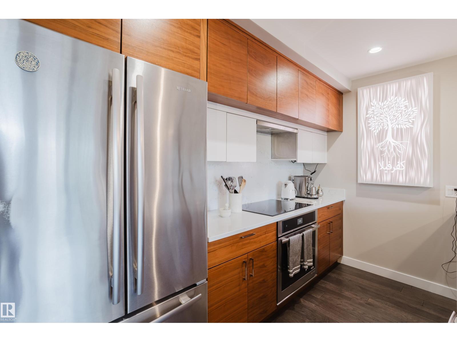 Photo 8 of 204 11710 87 Av Nw, Edmonton AB