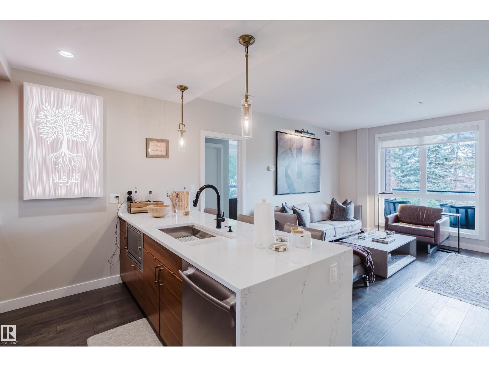 Photo 12 of 204 11710 87 Av Nw, Edmonton AB