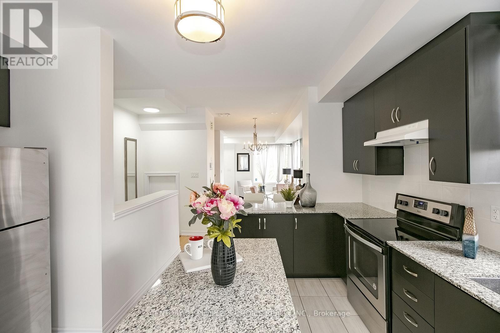 Photo 15 of 391 The Westway Road, Toronto ON