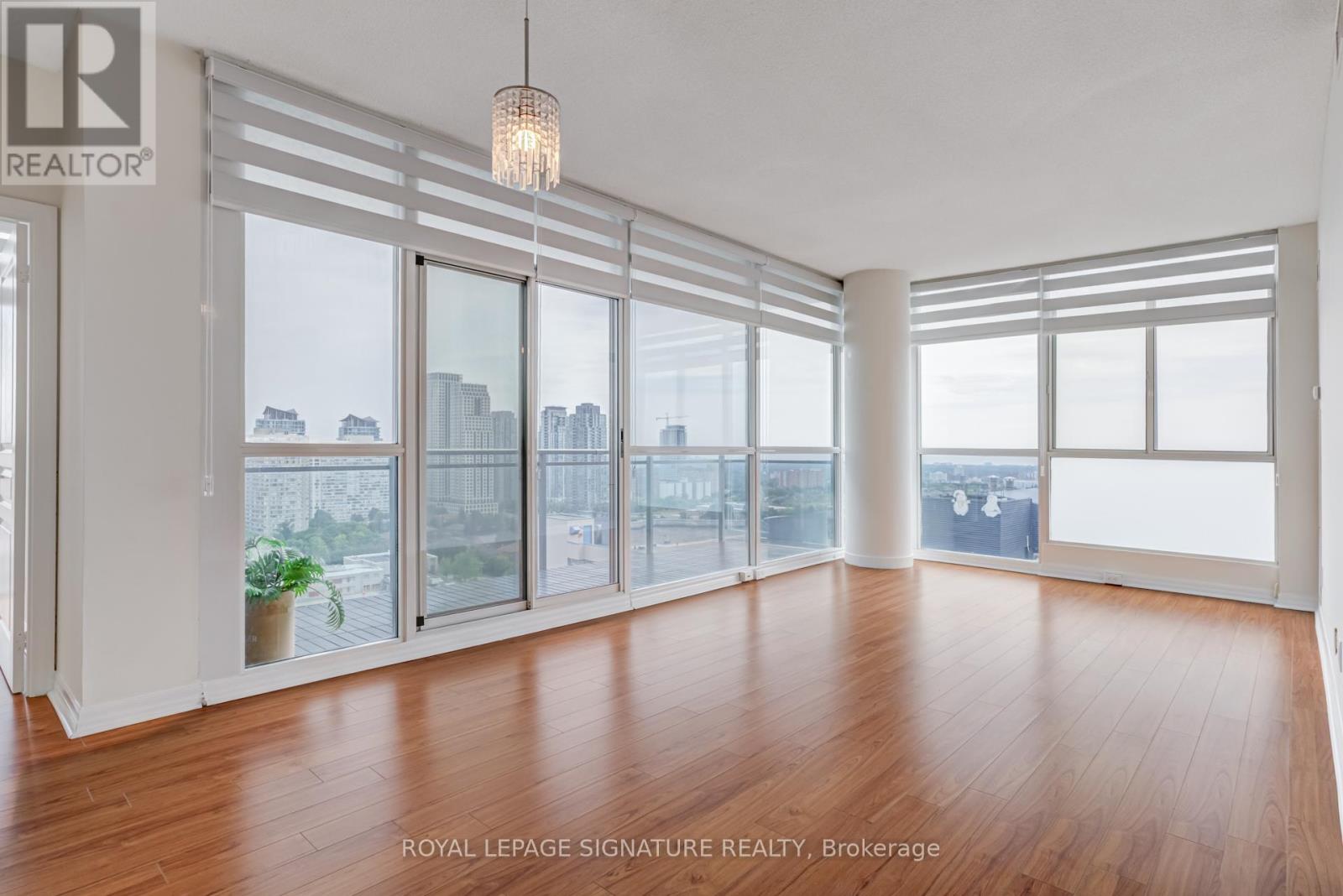 Photo 10 of 1808 225 Webb Drive, Mississauga ON