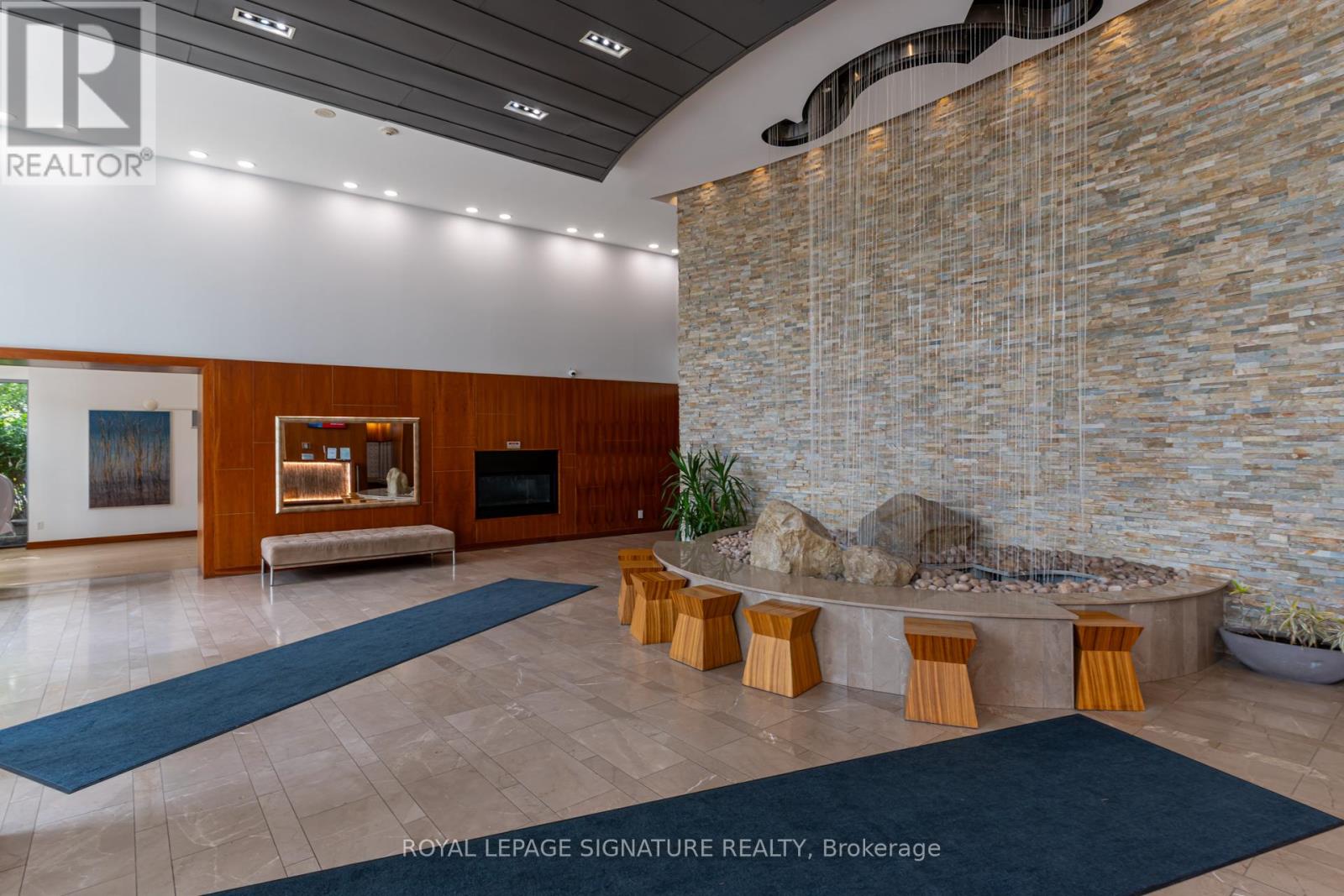 Photo 3 of 1808 225 Webb Drive, Mississauga ON