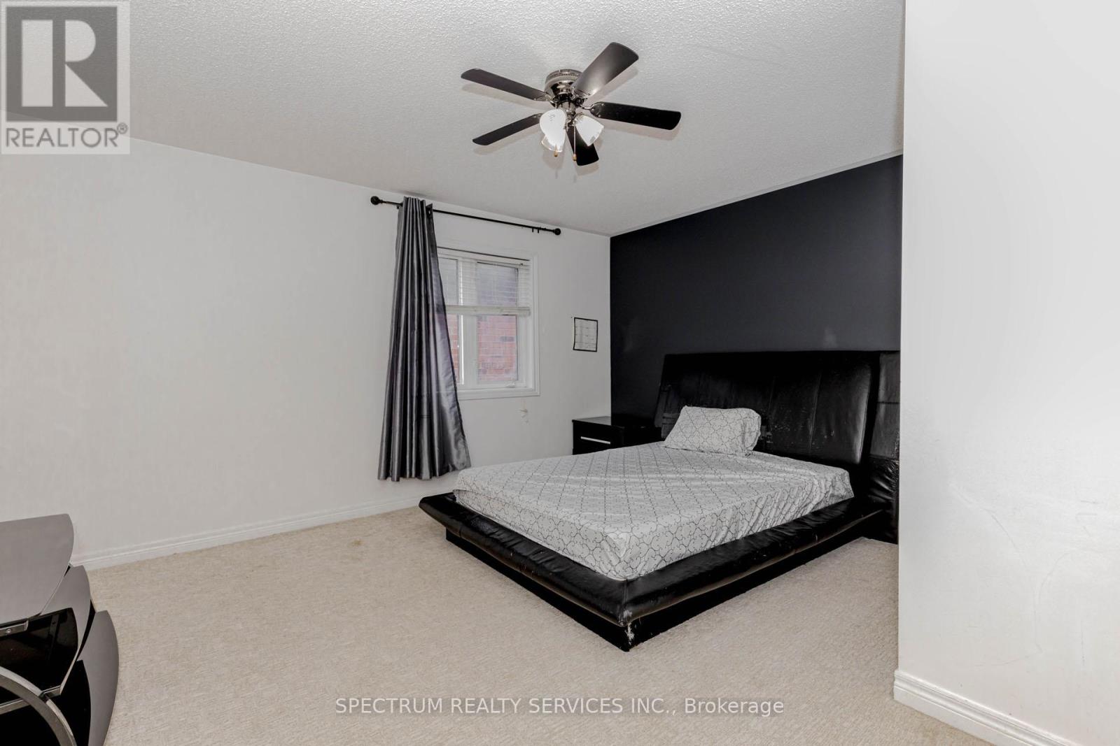 Photo 28 of 22 Ungava Bay Road, Brampton ON