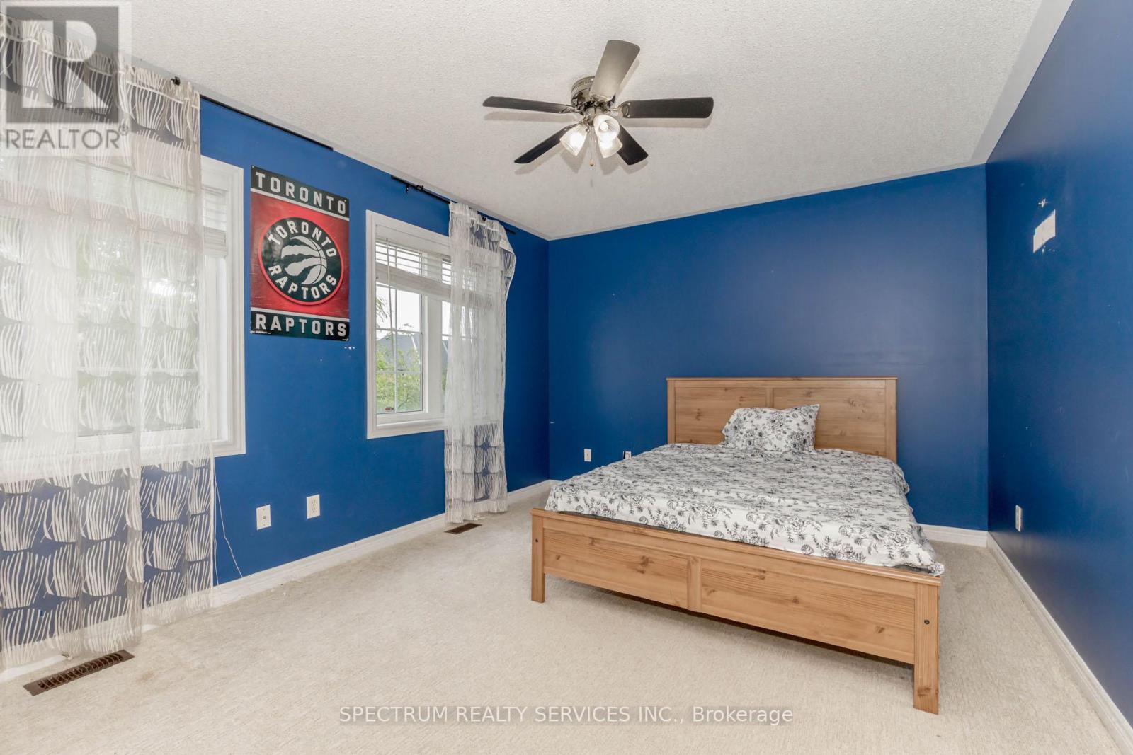 Photo 30 of 22 Ungava Bay Road, Brampton ON