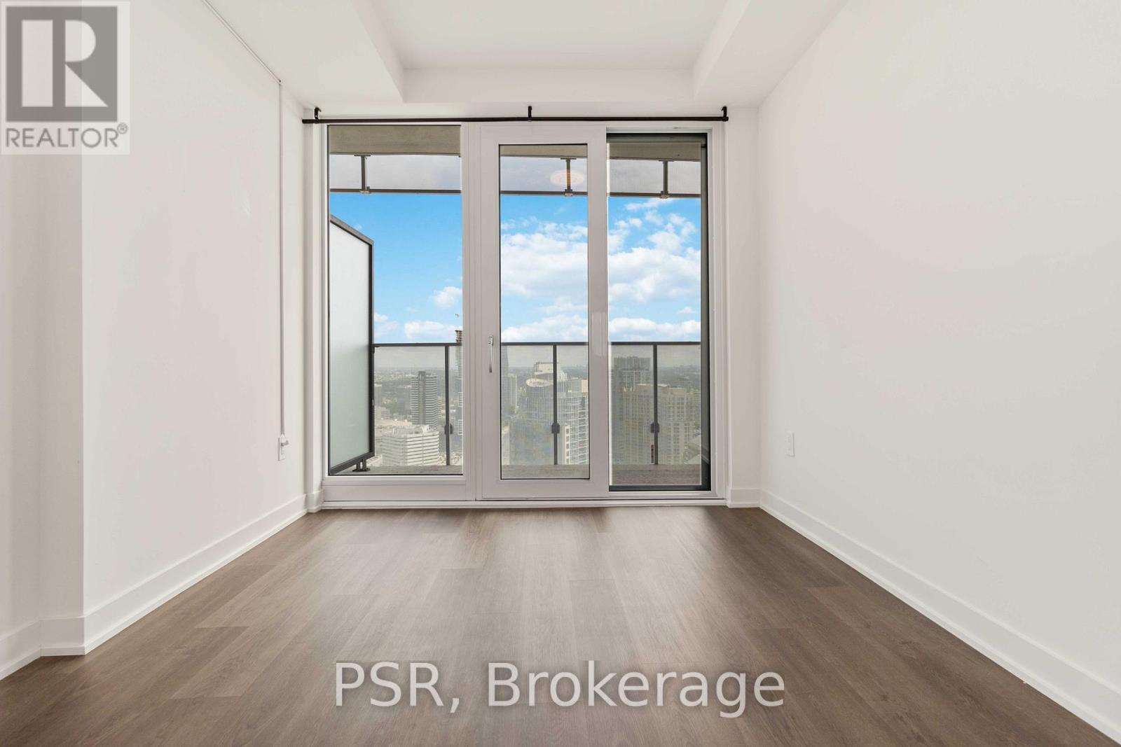 Photo 11 of 3501 3900 Confederation Parkway, Mississauga ON